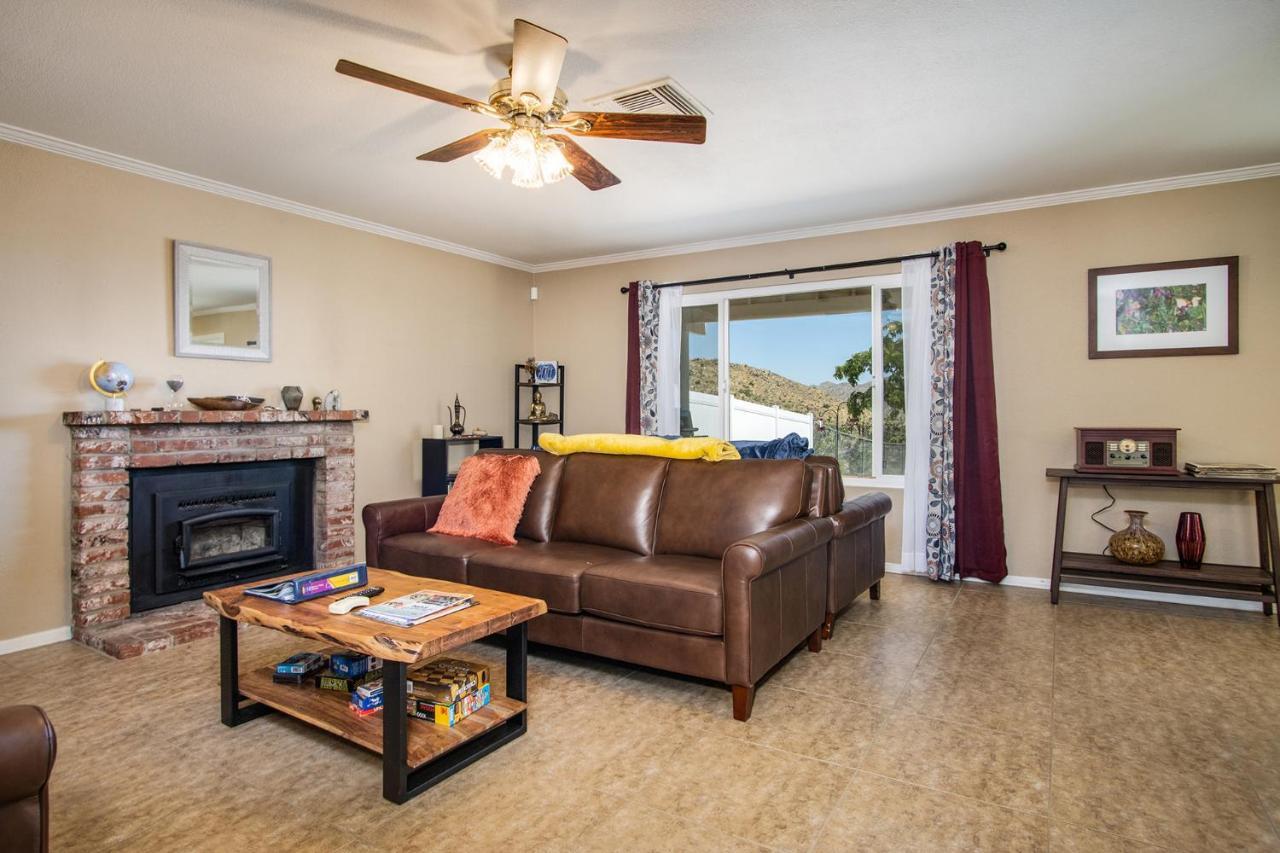 Peaceful Home With Nature Views & Trail Access Yucca Valley Exterior foto